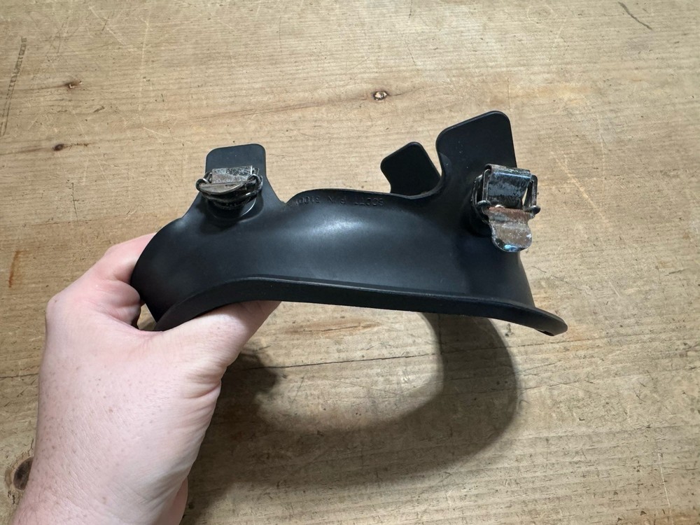 Scott AV3000 HT SCBA Firefighter Mask 5 Pull Replacement Face Seal Small Medium
