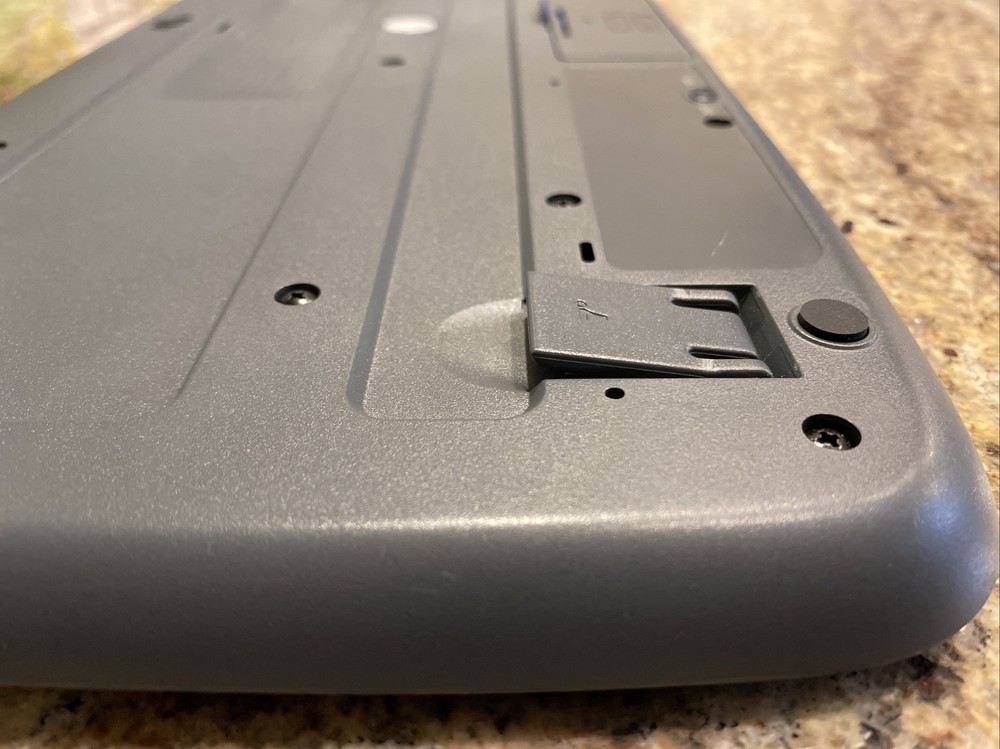 Logitech K330 Wireless Desktop Keyboard INCLUDES RECEIVER- Tested and Working