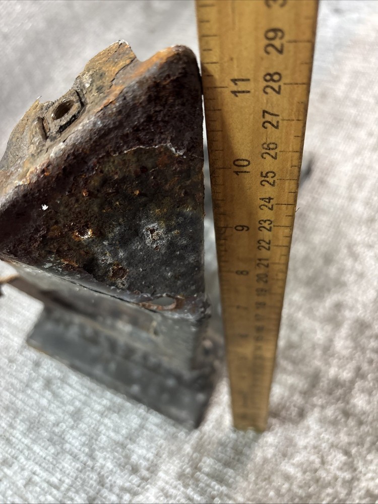 gmc sierra 3500 battery tray 2000