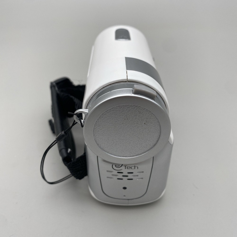 e Tech DIG-850XS Camcorder and case.