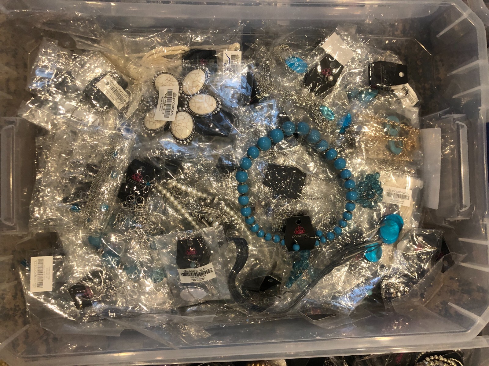 Paparazzi Jewelry - Lot of 100 - $90 (SEE DETAILS BELOW)