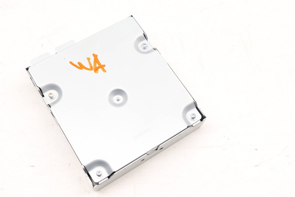 2011 AUDI A8 QUATTRO 4.2L - REAR VIEW / Reverse Camera Control Module