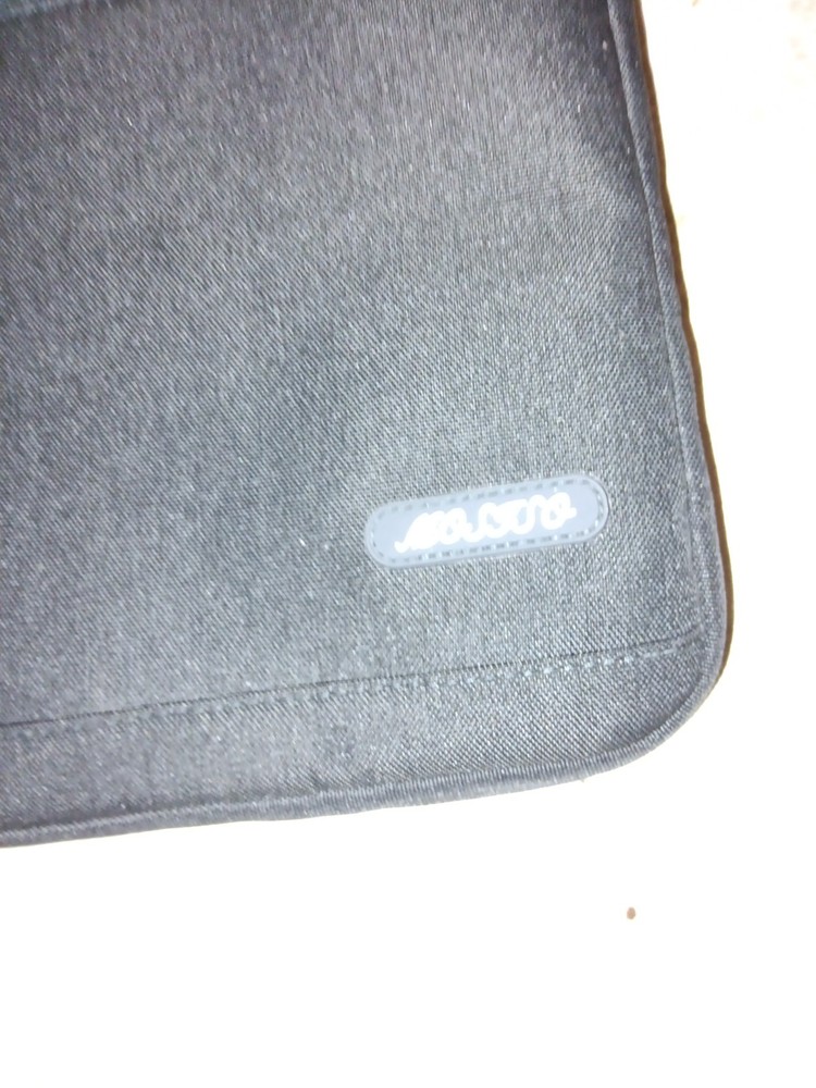 Mosiso Black Padded Polyester Shoulder Bag for 15" Laptop, Solid Pattern
