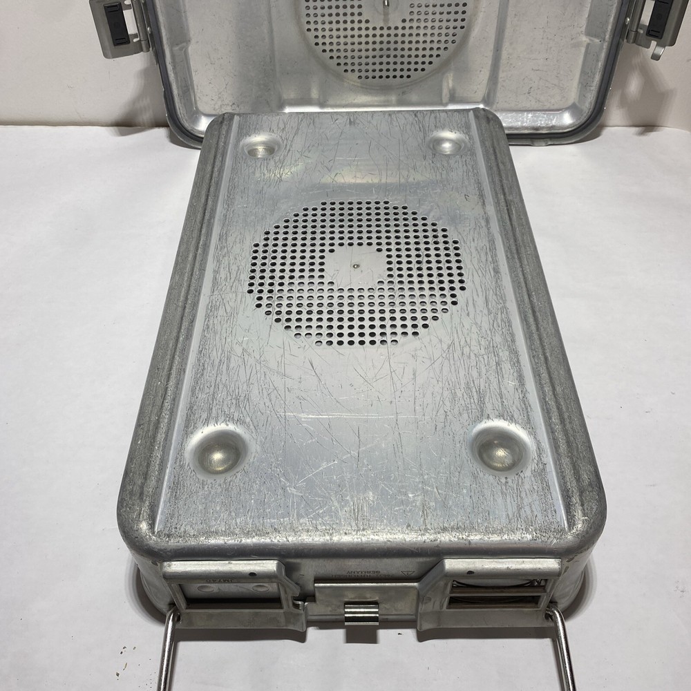 Aesculap JK740 Sterilization Container w/ JK789 Lid No Retainers