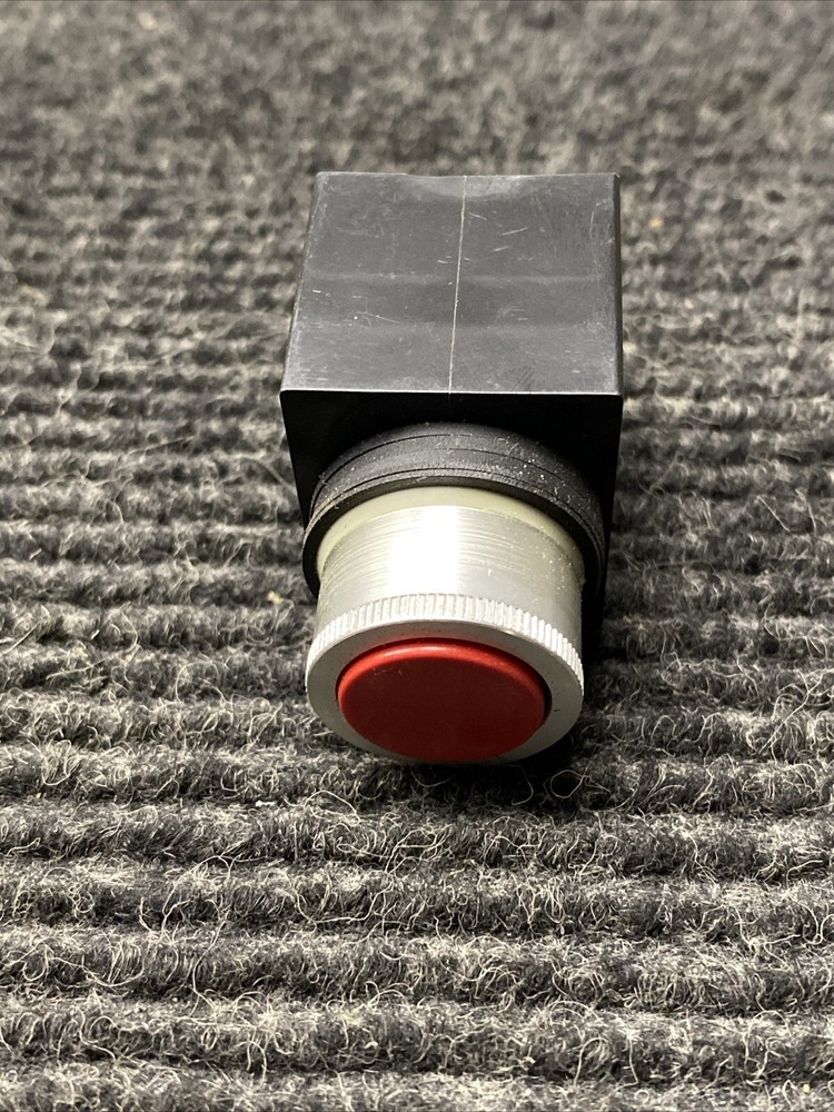 New Micro Swith PWP33D Pushbutton