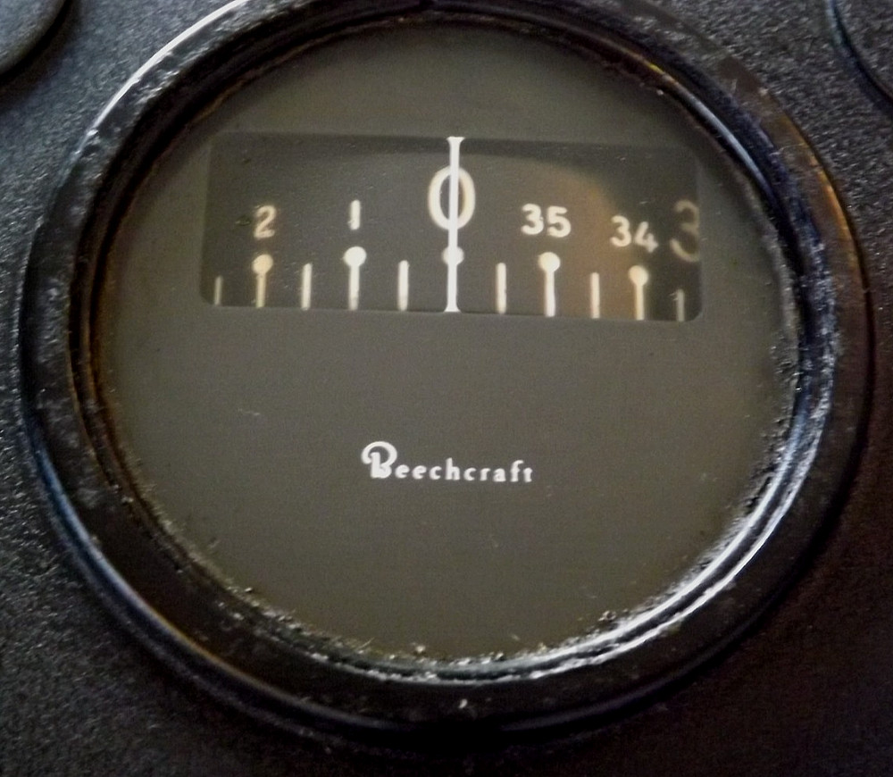 GARWIN DIRECTIONAL GYRO INDICATOR BMD 1001A CLEAN