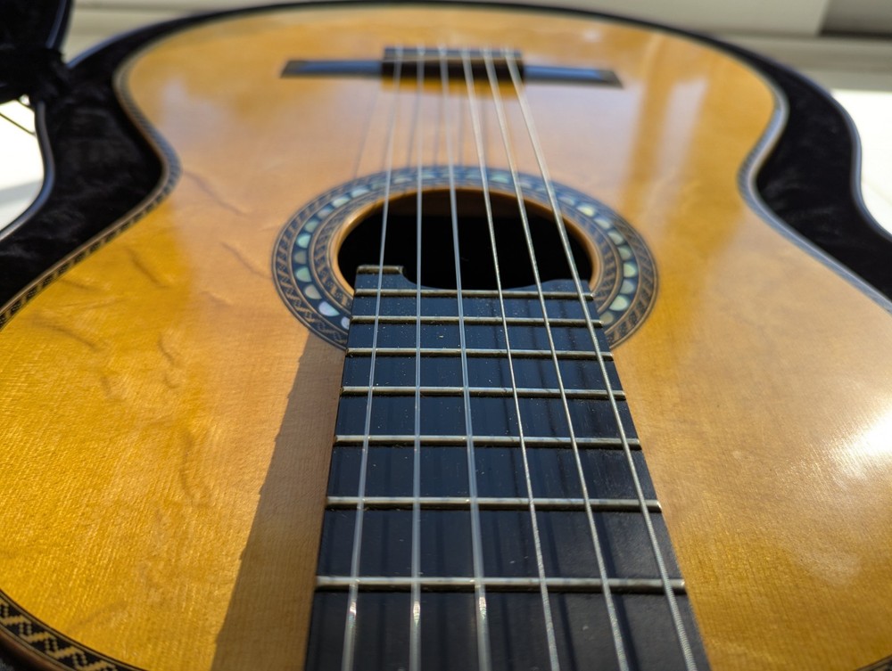 2013 Connor classical guitar Spruce