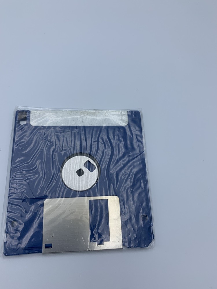 Apple MacUsers Bible 1001 Hints & Tips 3.5 Media 1990 floppy disk Macintosh Mac