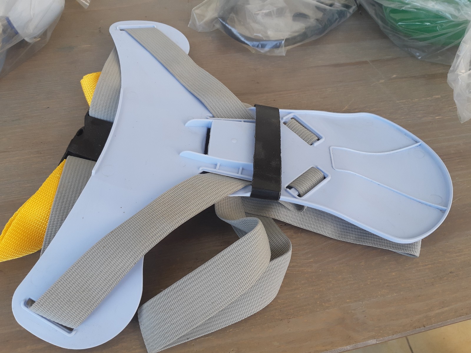 Children Kids Babies Israeli Protective Kit Gas Mask Age 0-8 new 2011