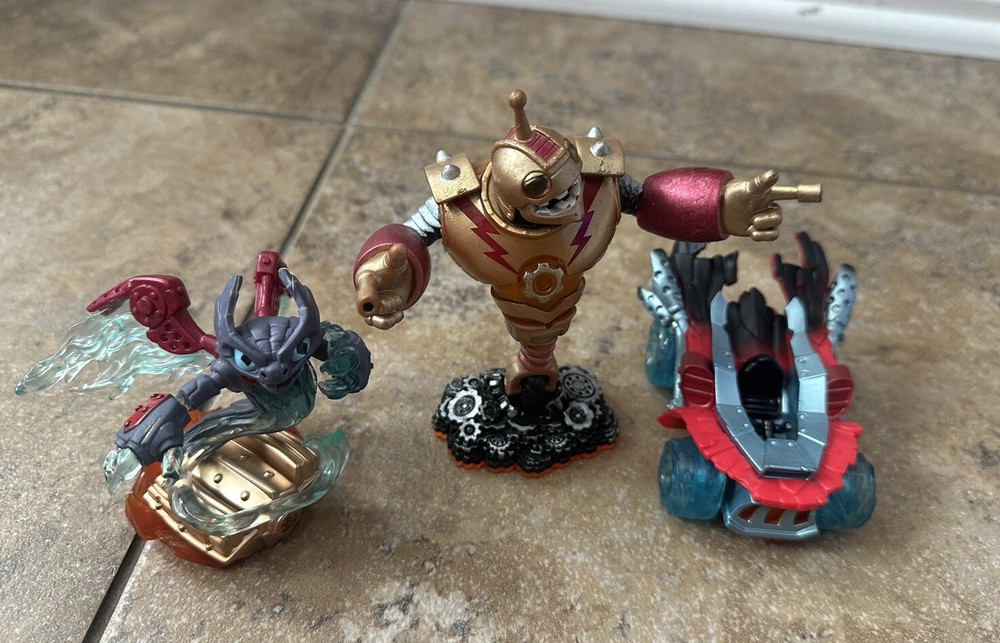 Lot Of 3 Skylanders Different Figures Orange Bottom, Blue