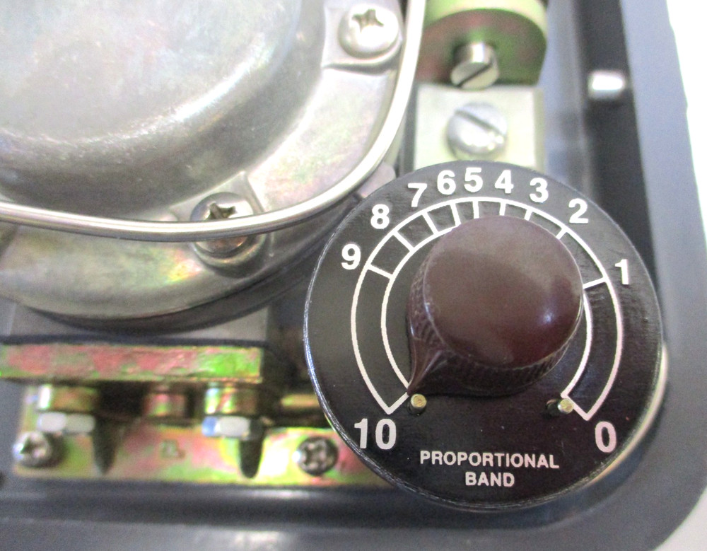 FISHER CONTROLS, 2506, MULTI-TROL RECEIVER CONTROLLER, INPUT: 3-15, SURPLUS