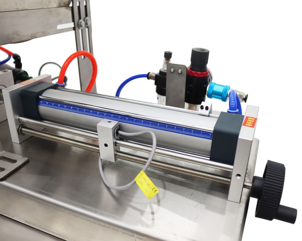 Horizontal Automatic Quantitative Filling Machine Mixing Hopper for Liquid Paste