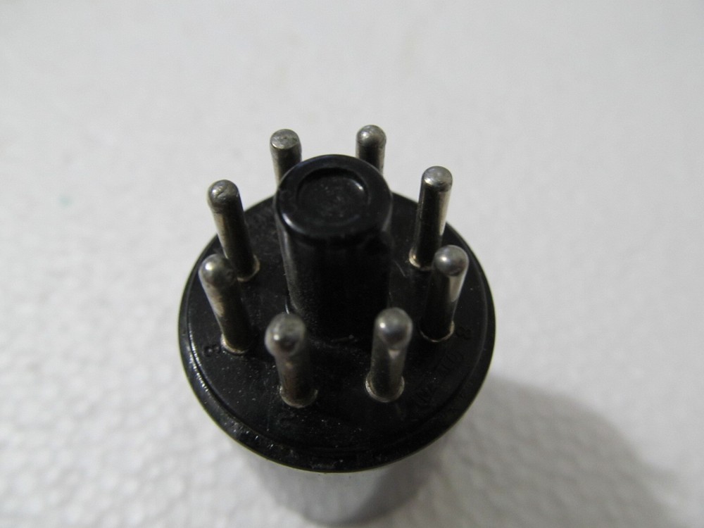 UNKNOWN TYPE - UTC Plug In Transformer, Octal 8-PIN