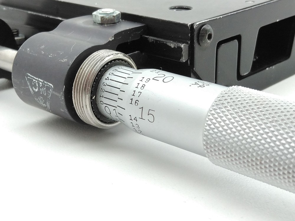 NRC Newport 420 Linear Stage Positioner with Micrometer