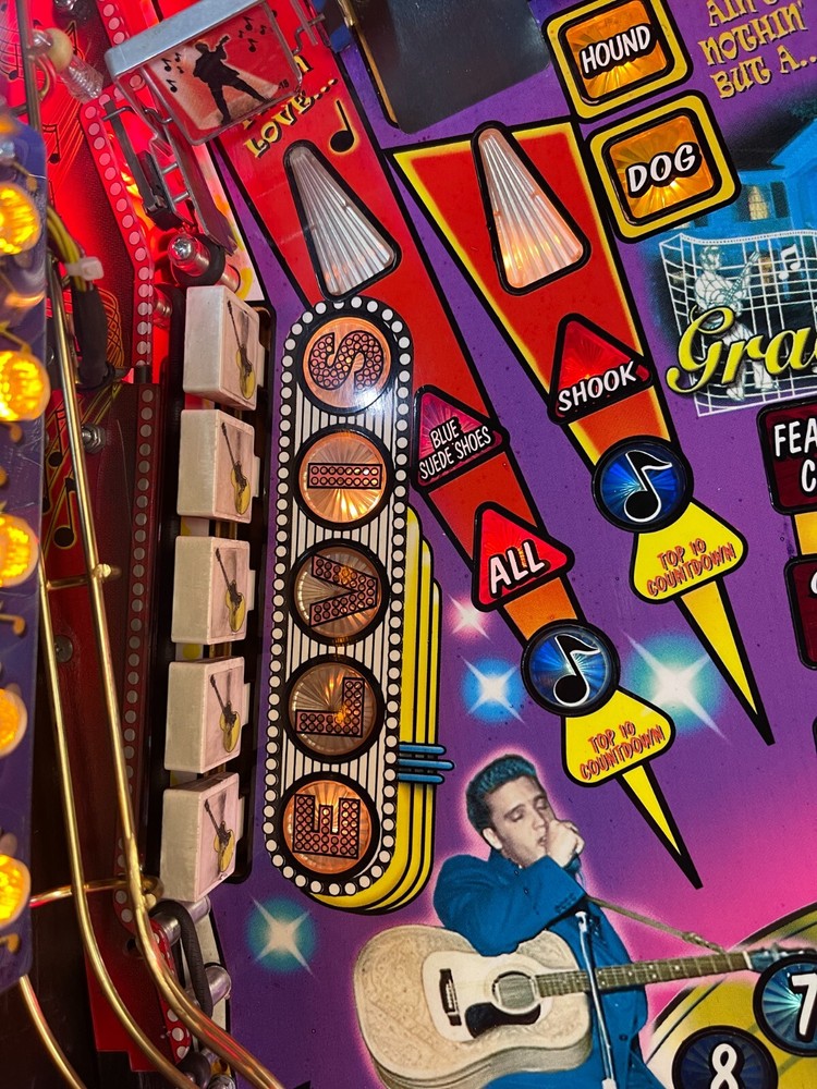 Elvis by Stern Pinball Machine - 2330