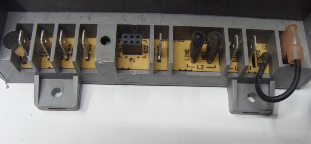 Honeywell S8910U Universal Intermittent Pilot Ignition Module