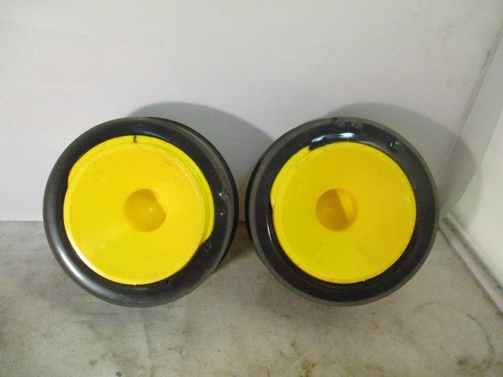 4" Plastic Dollar Test Plugs S-402 Lot 2