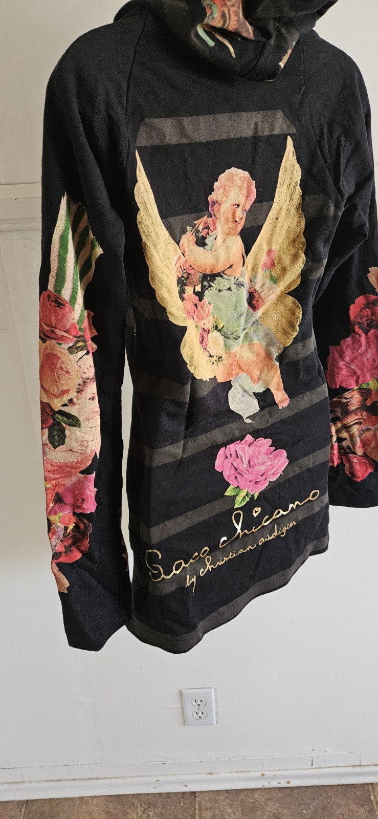 Paco Chicano by Christian Audigier V-Neck Hoodie Angel Floral Black L