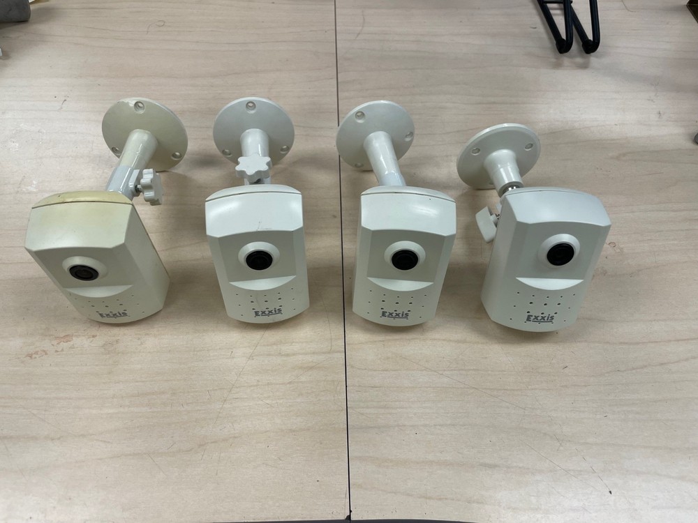 LOT 4 Exxis ESC-1A System Security Cameras B&W