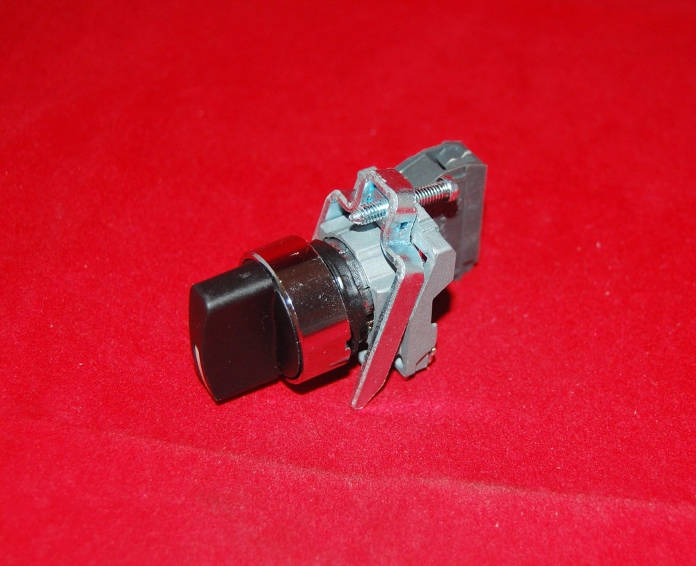 1PC 22mm Metal Maintained Select Selector switch 2 Position Fits XB4 BD21 1NO
