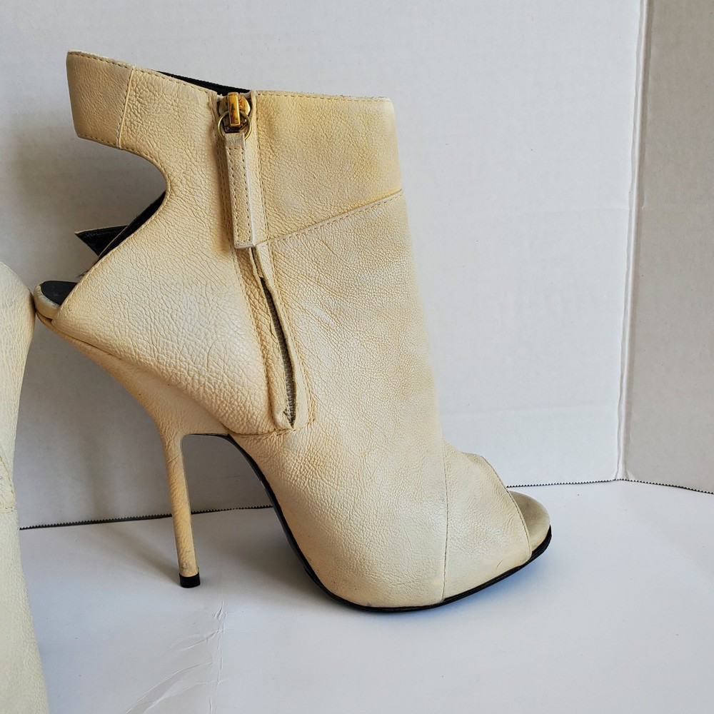 GIUSEPPE ZANOTTI ALIEN Booties Heels 38
