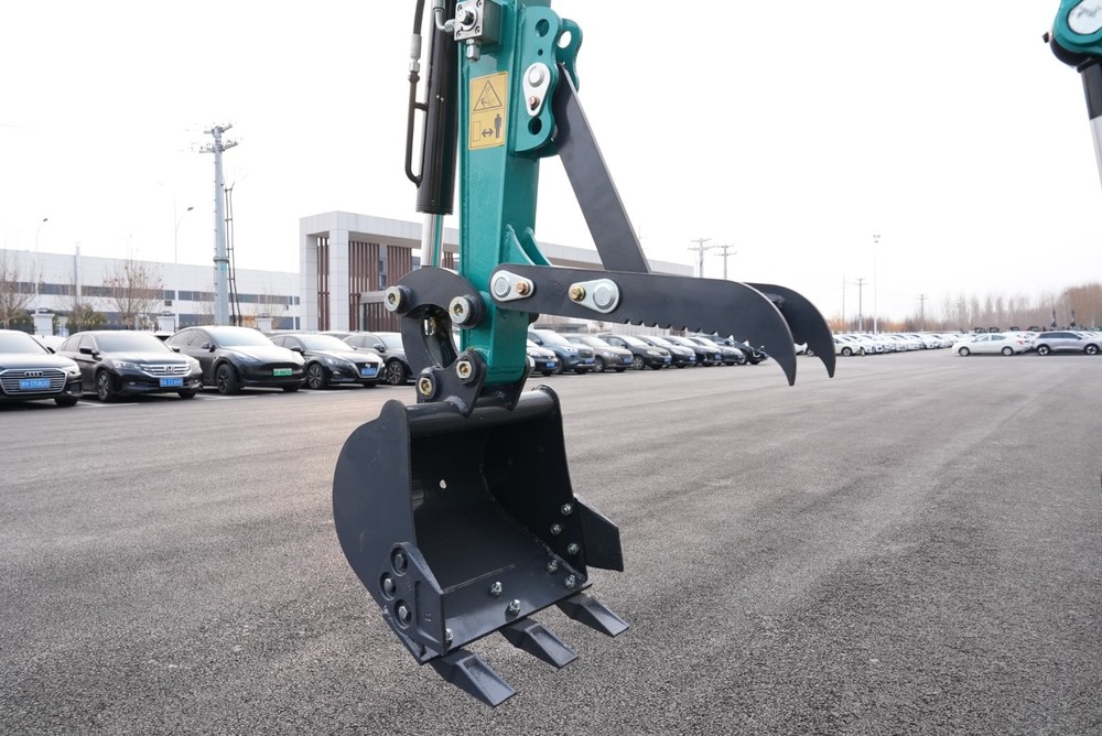 B&S EPA engine，13.5hp mini excavator, pilot control system,, free delivery.