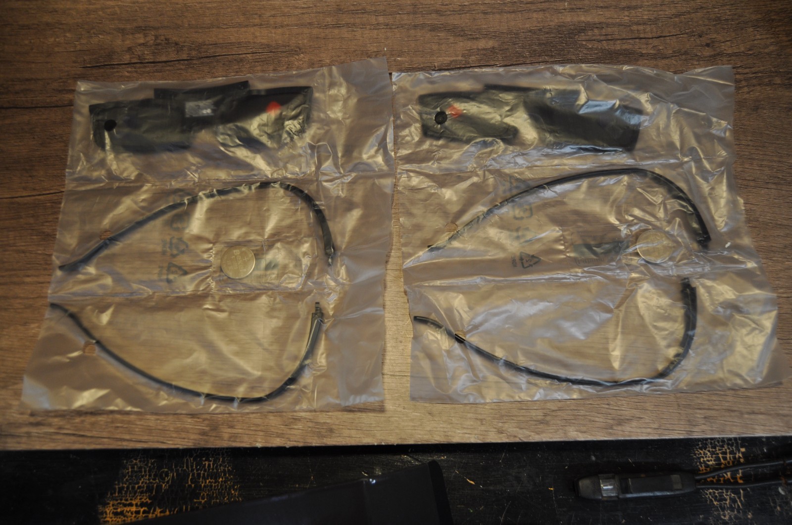 Lot of 2 Samsung SSG-5100GB Active 3D TV Glasses - NEW Genuine