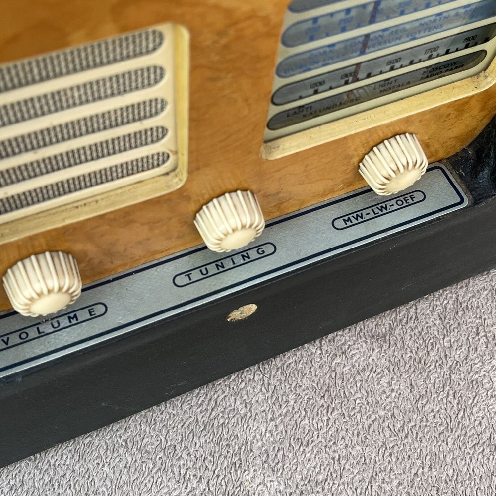 PYE 1949 Universal Portable Type P27 UBQ