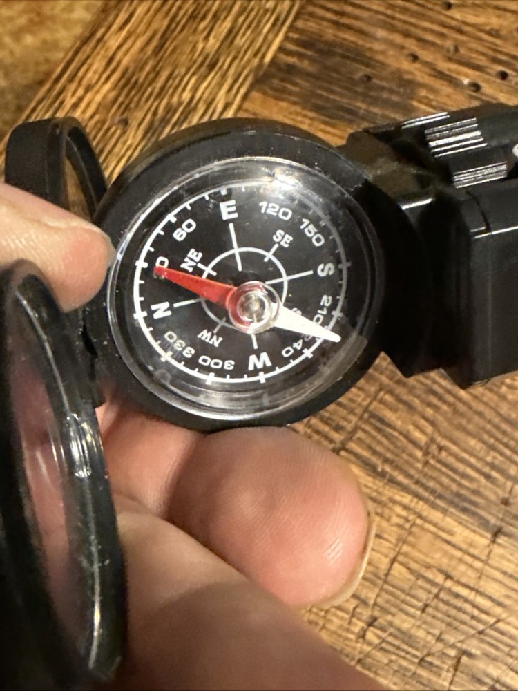 Vintage Pocket Multi-Function Compass Mirror Magnifying Fire Starter Scouts