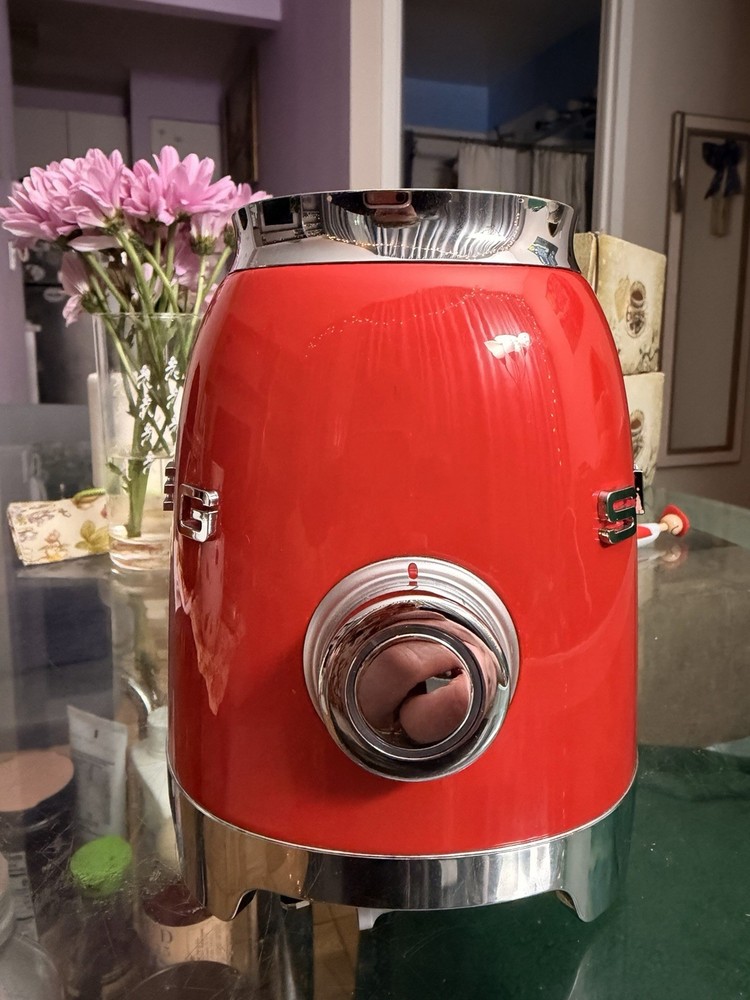 SMEG BLF01 Red Chrome Countertop Blender Base