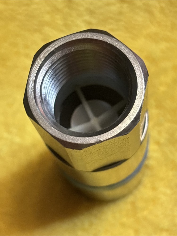 Staubli RCS08.1203 Automatic Quick Release Coupling 1/2” NPT Female Socket