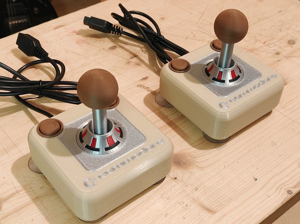 TAC 2 (Suncom) DB9 STYLE JOYSTICK FOR COMMODORE C64, AMIGA 500, ATARI