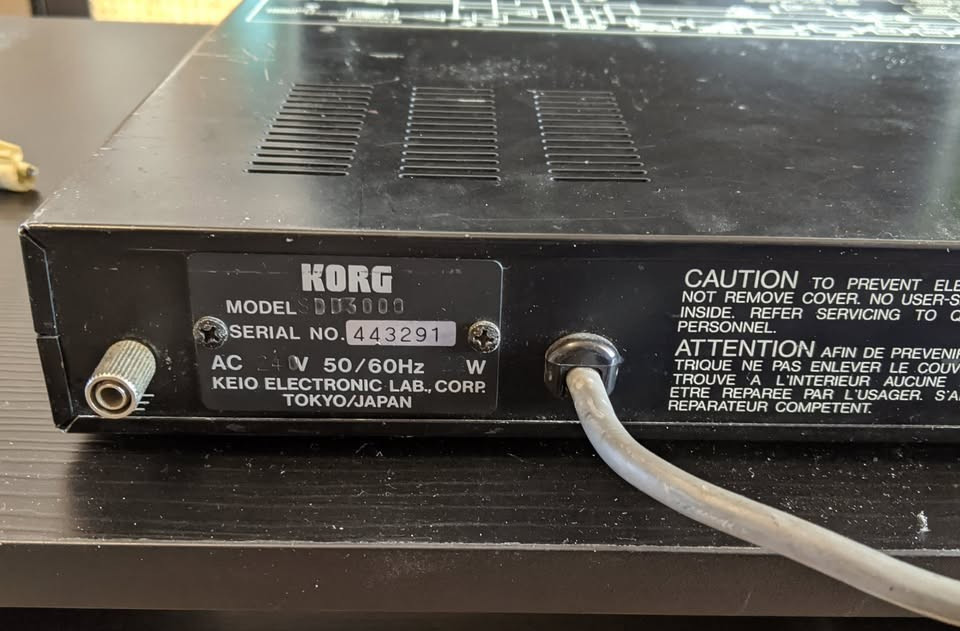 *READ DESCRIPTION* (UNTESTED) Vintage Korg SDD-3000 Programmable Digital Delay