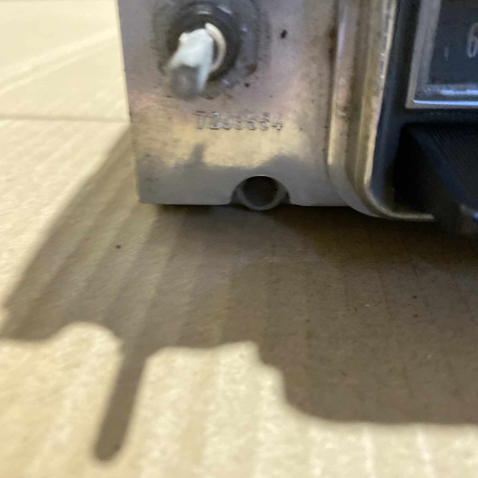 1966 - 1967 PONTIAC GTO LEMANS TEMPEST AM RADIO ORIGINAL GM #7293554 A36