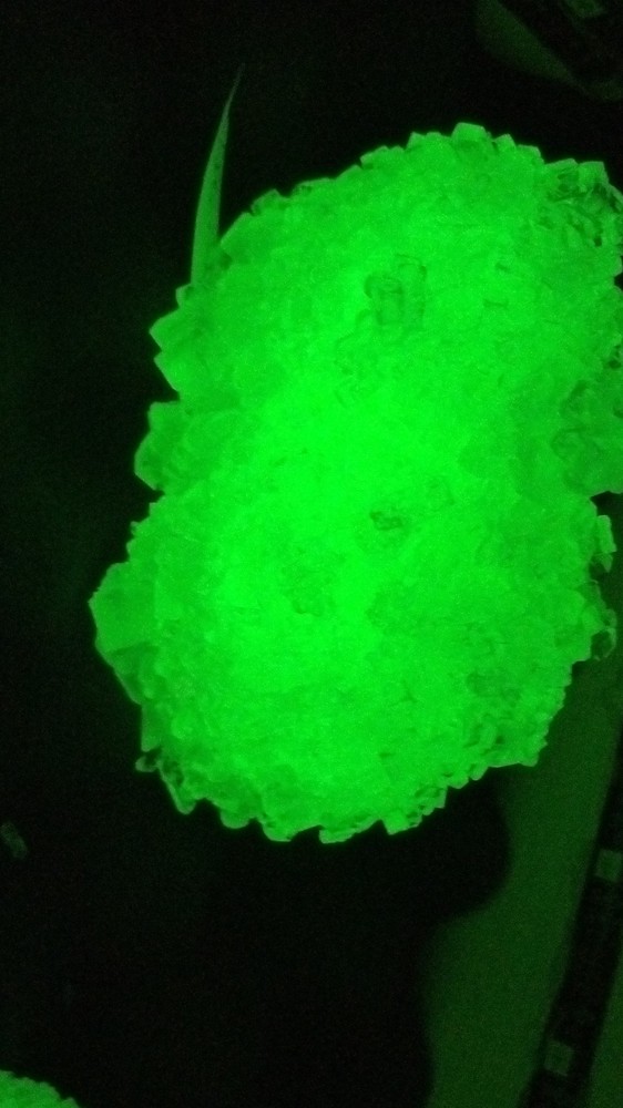 Kryptonite Crystal UV Reactive Display Piece