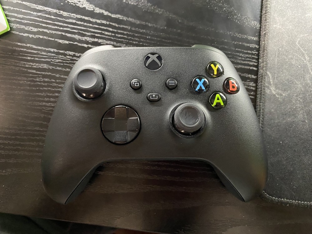 Microsoft Xbox Wireless Controller For Xbox Series X / S, Xbox One & Windows PC