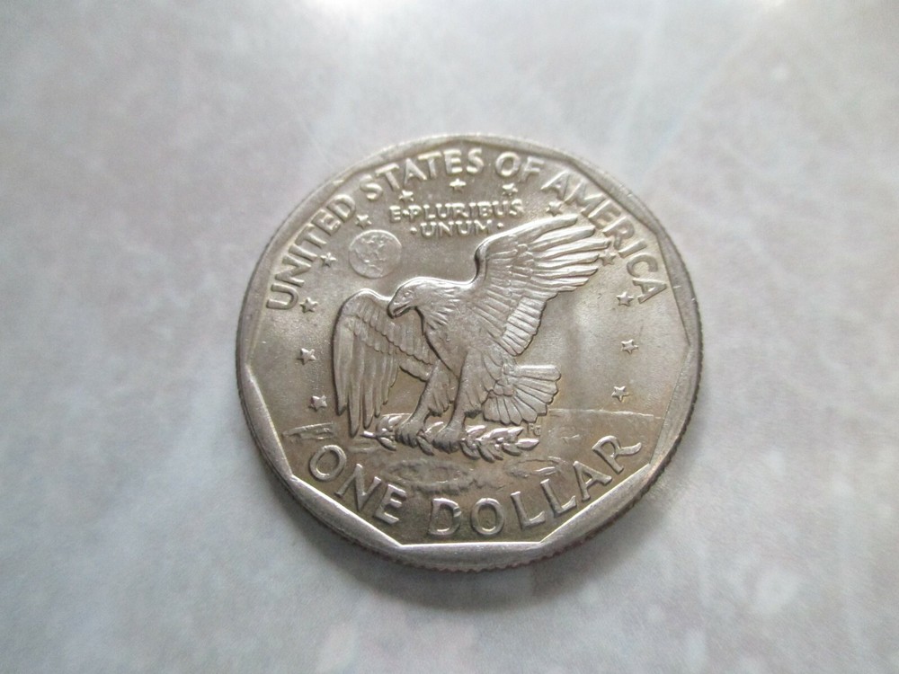 1979 D Susan B Anthony Dollar **FREE SHIPPING**