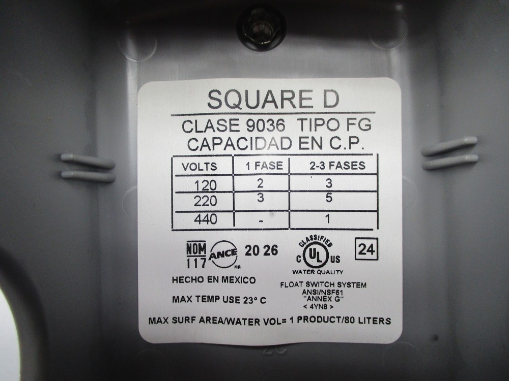 SQUARE D 9036 PRESSURE SWITCH W/ BRACKET NSNP