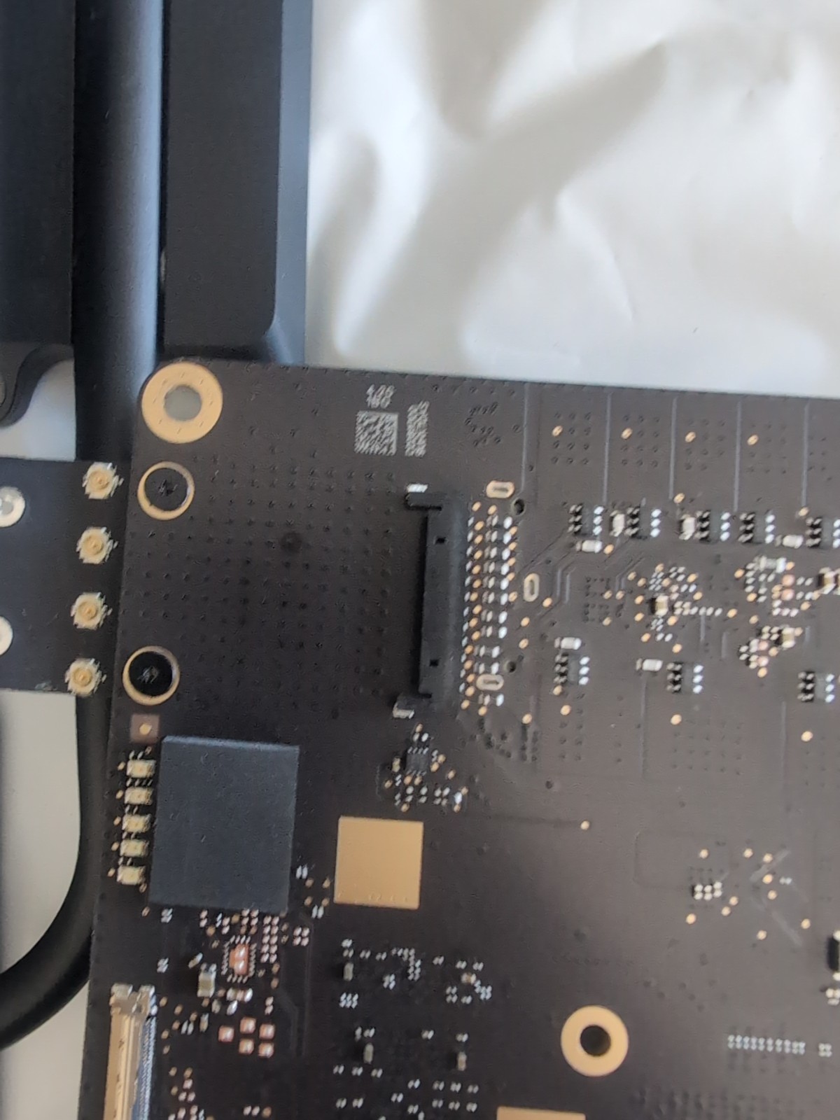 RADEON 580 8GB LOGIC BOARD - iMac 27" A1419 5K Retina Mid 2018 With Heatsink