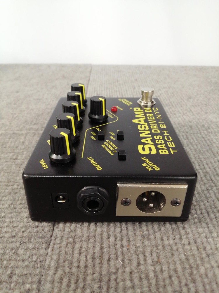 TECH21 SANS BASSDRIVER DI effector