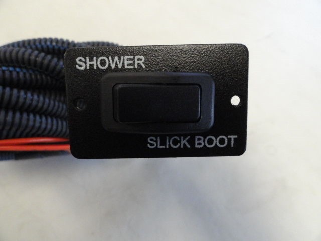 MASTERCRAFT SHOWER / SLICKBOOT SWITCH PANEL W/ WIRE HARNESS 241-01622-A BOAT