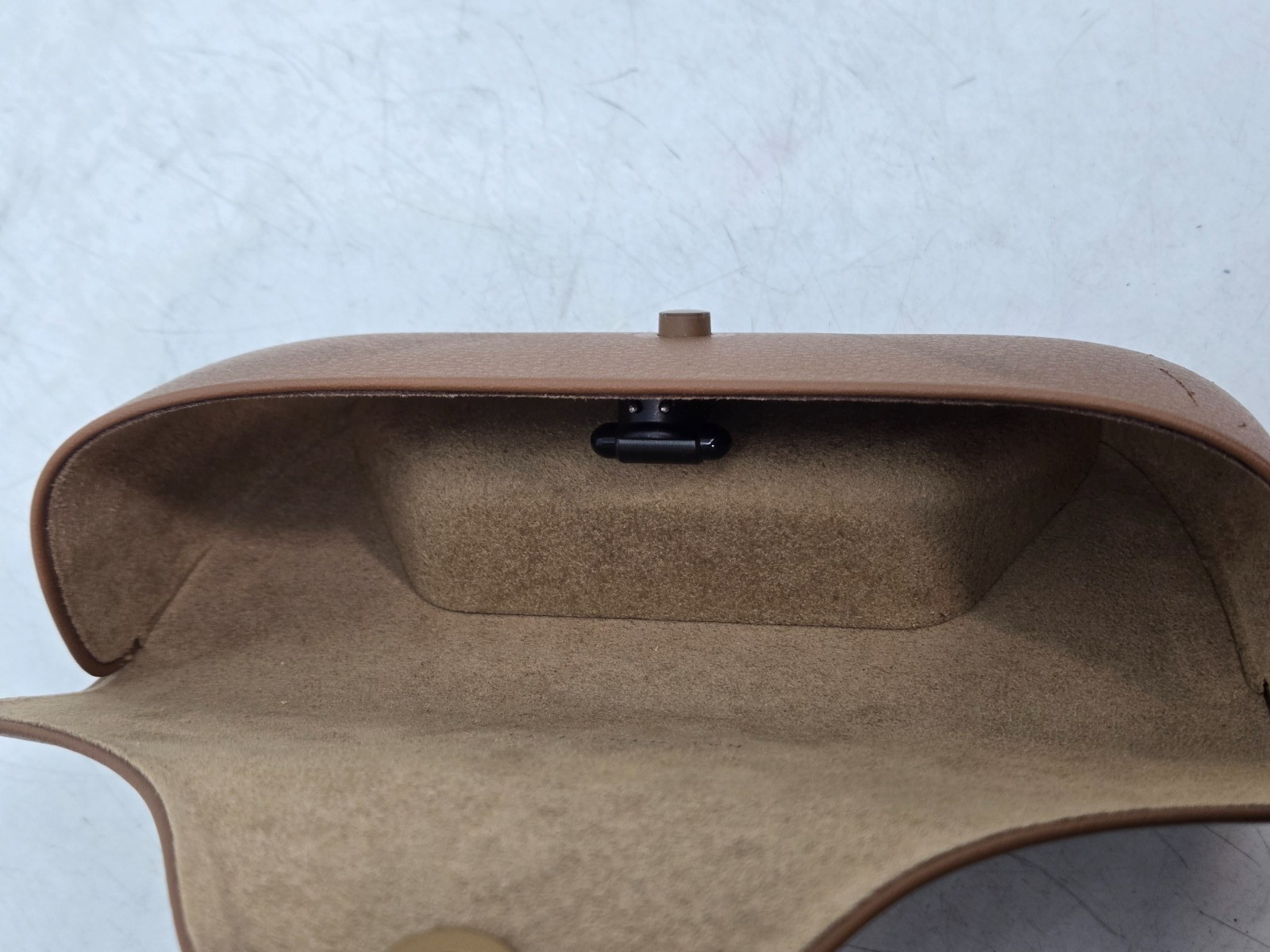 Ray-Ban Meta Charging Case (Case Only) 1AT2414A00 FAST FREE SHIPPING c