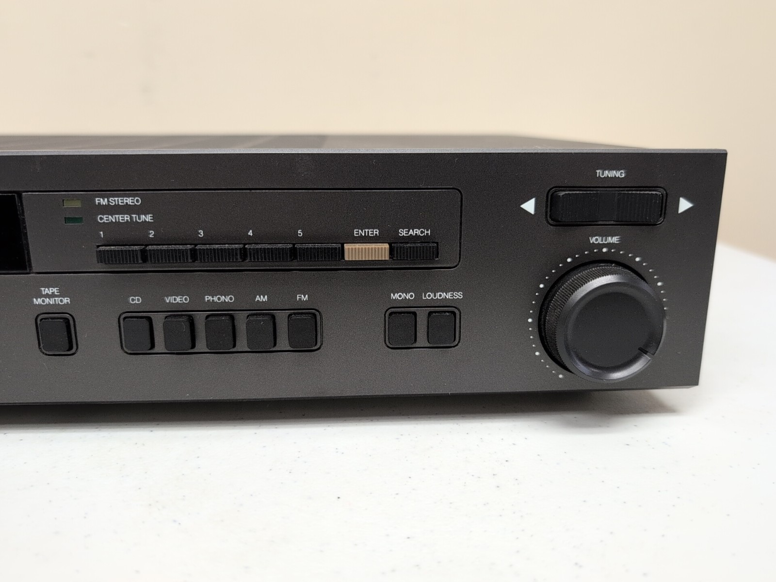 NAD 7220 PE Power Envelope AM/FM Stereo Receiver