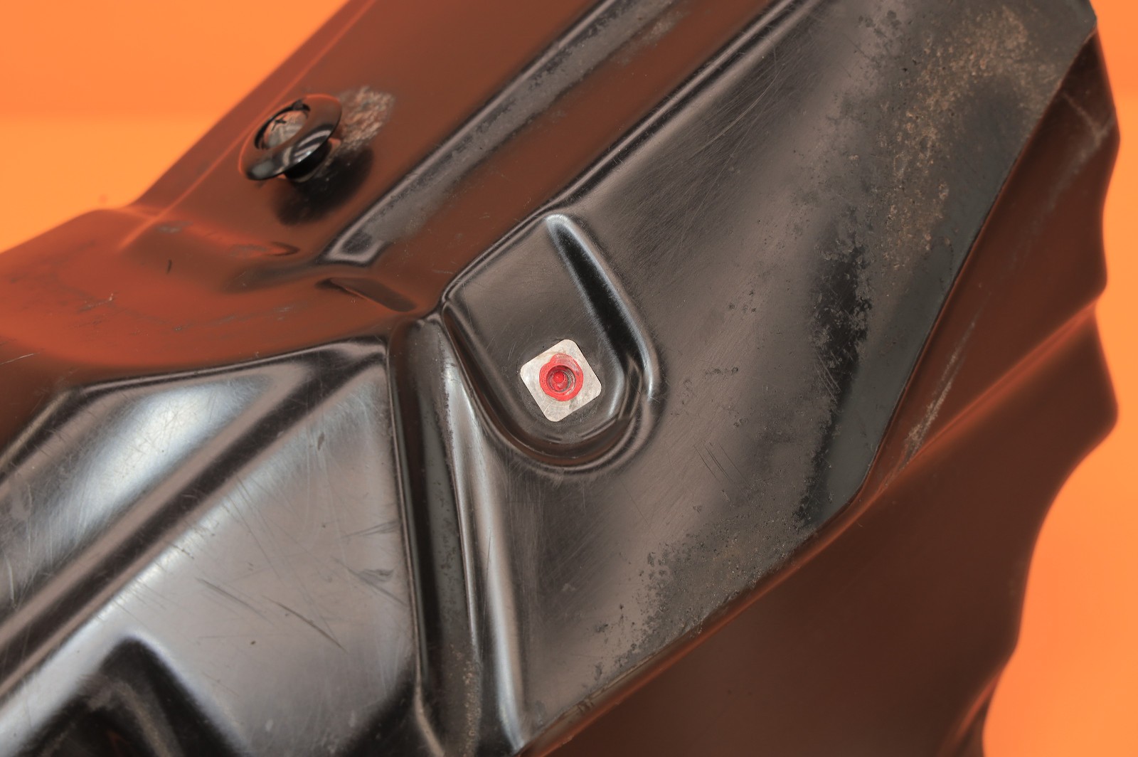 2007 04-09 CRF250R CRF250 OEM Gas Tank Fuel Cell Petrol Canister Cap Valve Mount