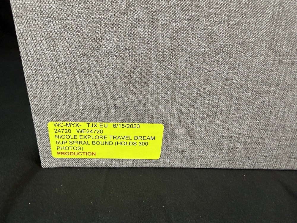 Nicole Explore Travel Dream Spiral Bound Album Binder WE24720