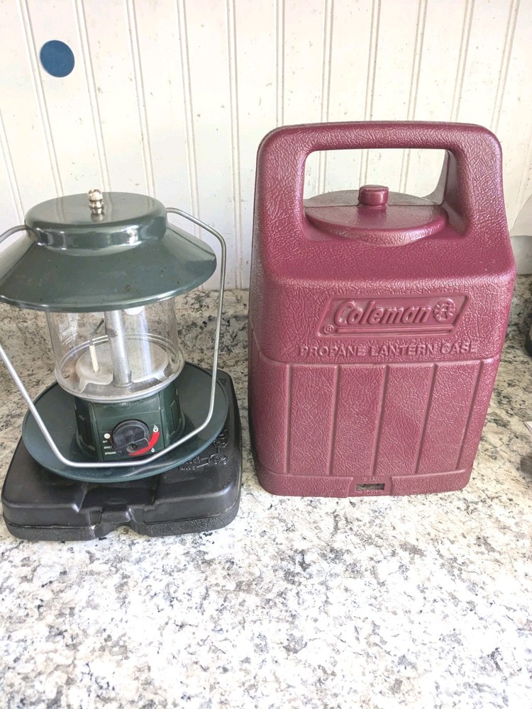 Coleman Electronic Ignition Propane Lantern Model 5154 & Case Double Mantle Lite
