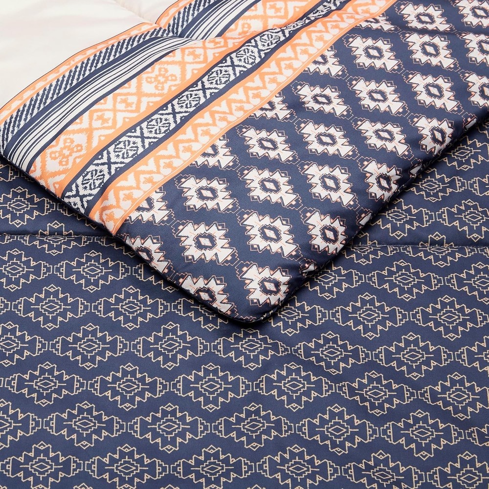 Lightweight Microfiber 3-Piece Comforter Set in Chic Geometrics - Full/Queen