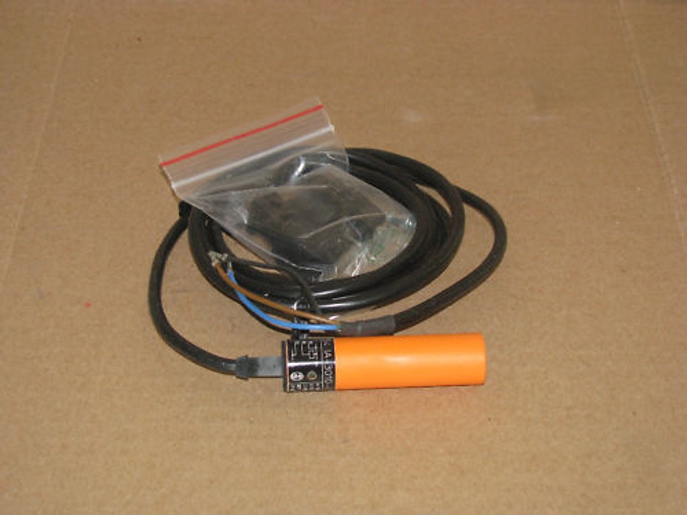 Efector IA5054 Inductive Proximity Switch IA-3010-ANKG