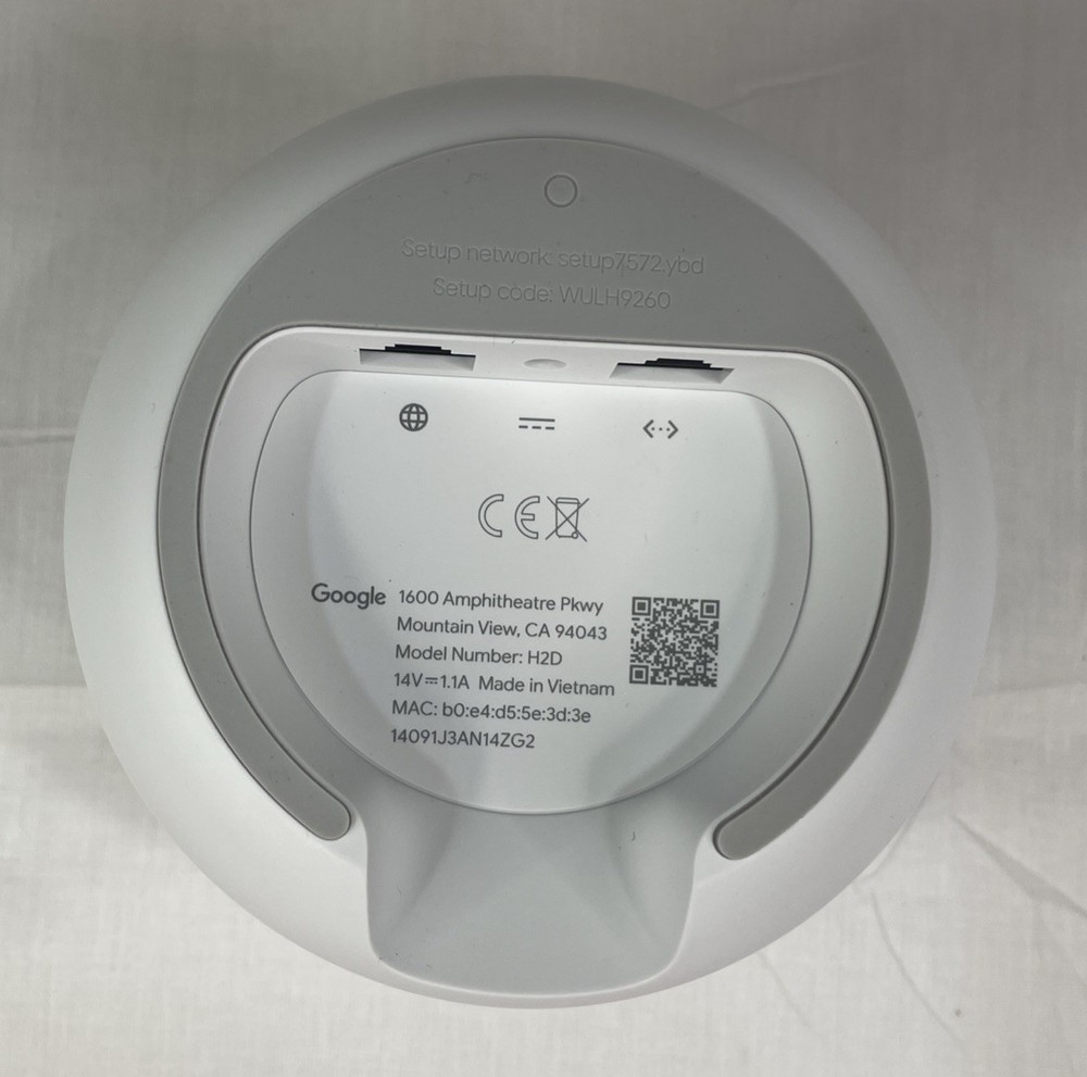 Google Nest Wifi Router and Point