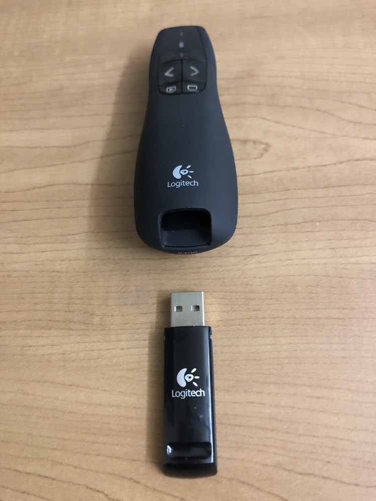 Logitech 60825-1 Laser Pointer with Case Great Condition USB Included